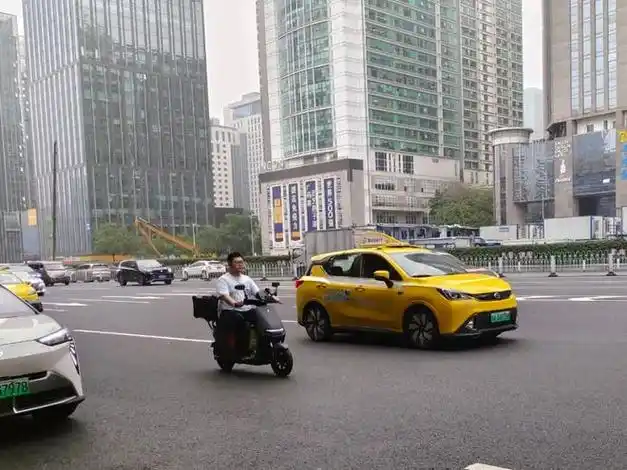 深圳交警对电动自行车等非机动车维持原有限行措施，为期半年